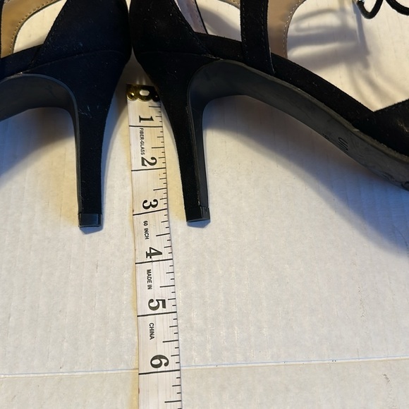 Unisa Black Suede Shoes. Pre owned - Picture 8 of 9